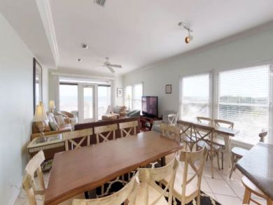 Gulf Shores Vacation home Sleeps Thirty Four Guests.