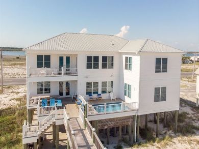 Gulf Shores Vacation Home Sleeps Twenty Two Guests. Gulf Shores Vacation Home Sleeps Twenty Two Guests.