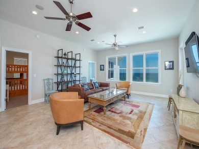 Gulf Shores Vacation Home Sleeps Twenty Two Guests. Gulf Shores Vacation Home Sleeps Twenty Two Guests.