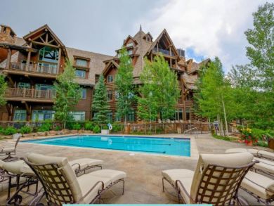 Bachelor Gulch Vacation Condo Sleeps Ten Guests.