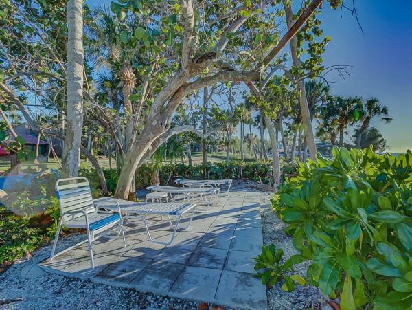 Siesta Key Vacation Rental Townhouse Two Bedrooms Sleeps 4