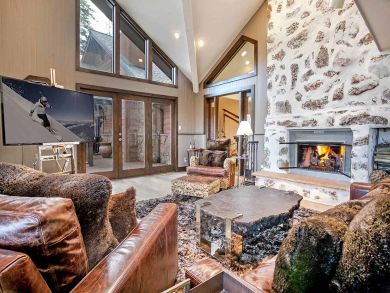 Luxury 7 Bedrooms Vacation Home in Vail Sleeps 15