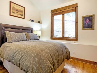 Luxury 7 Bedrooms Vacation Home in Vail Sleeps 15