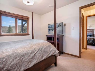 Luxury 7 Bedrooms Vacation Home in Vail Sleeps 15