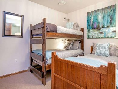 Luxury 7 Bedrooms Vacation Home in Vail Sleeps 15