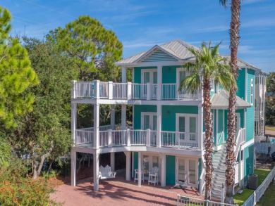 Spacious 4 Bedrooms Vacation Home Short Stroll to Beach