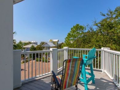 Spacious 4 Bedrooms Vacation Home Short Stroll to Beach