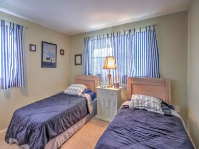 Englewood Vacation home Sleeps Eight Guests.