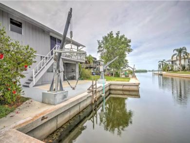 Englewood Vacation home Sleeps Eight Guests.