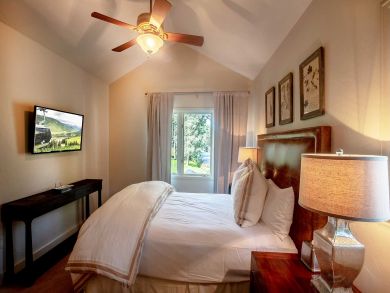 Vail Vacation Home Sleeps Ten Guests. Vail Vacation Home Sleeps Ten Guests.