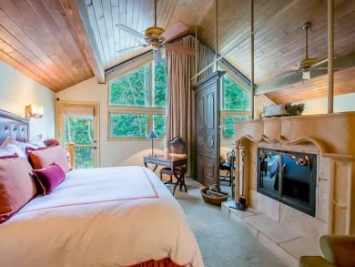 Vail Vacation Home Sleeps Ten Guests. Vail Vacation Home Sleeps Ten Guests.