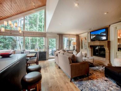 Vail Vacation Home Sleeps Ten Guests. Vail Vacation Home Sleeps Ten Guests.
