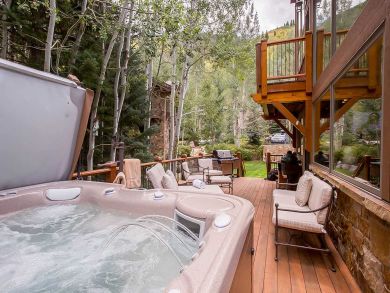 Vail Vacation Home Sleeps Ten Guests. Vail Vacation Home Sleeps Ten Guests.