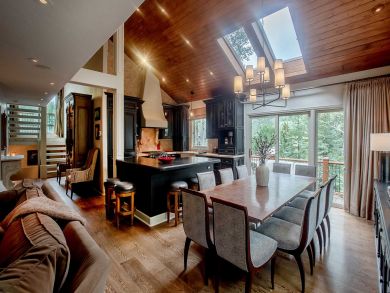 Vail Vacation Home Sleeps Ten Guests. Vail Vacation Home Sleeps Ten Guests.