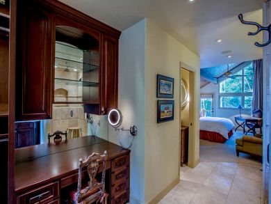 Vail Vacation Home Sleeps Ten Guests. Vail Vacation Home Sleeps Ten Guests.