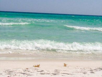 Seagrove Vacation Home Sleeps Ten Guests.