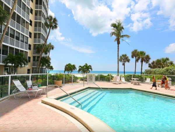 Siesta Key Vacation Rental Sleeps Six Guests