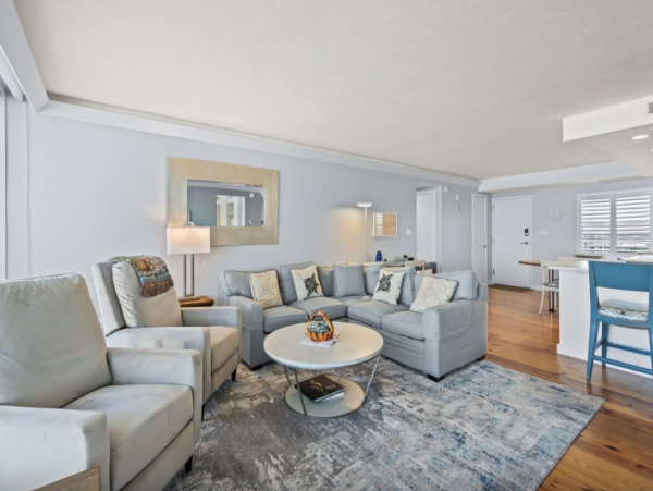 Siesta Key Vacation Rental Sleeps Six Guests