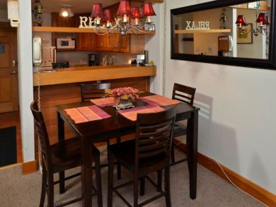 Vail Vacation Condo Sleeps Four Guests.