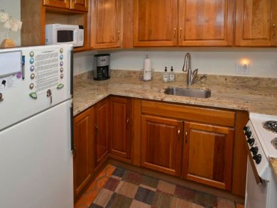 Vail Vacation Condo Sleeps Four Guests.