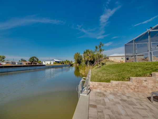 Cape Coral Vacation Home Private Pool Sleeps 8 Guests