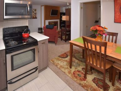 Vail Vacation Condo Sleeps Four Guests. Vail Vacation Condo Sleeps Four Guests.