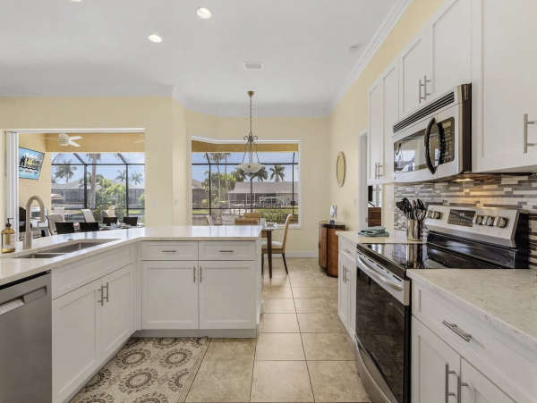 Cape Coral Vacation Home Away From Home Pool
