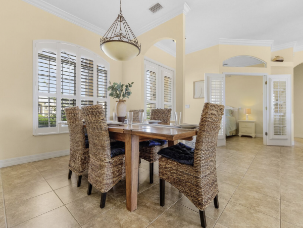 Cape Coral Vacation Home Away From Home Pool