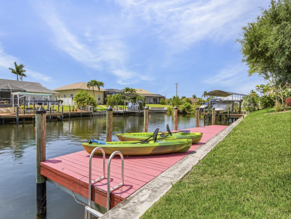 Cape Coral Vacation Home Away From Home Pool