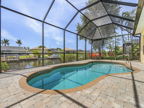Cape Coral Vacation Home Away From Home Pool