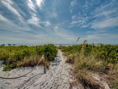 Fort Myers Home 921080