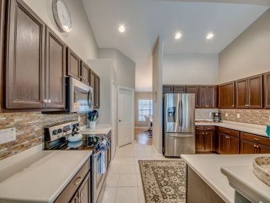 Beautifully Decorated Home in South West Cape Coral