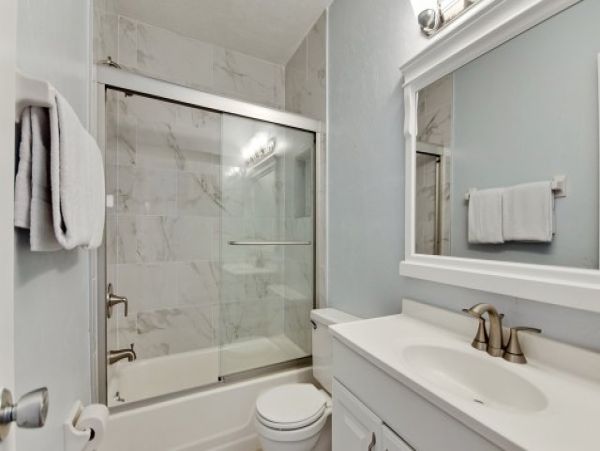Brandenton Beach Vacation Condo Sleeps Six Guests