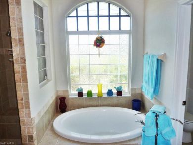Cape Coral Home 921090