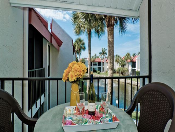 Brandenton Beach Vacation Condo Sleeps Six Guests.