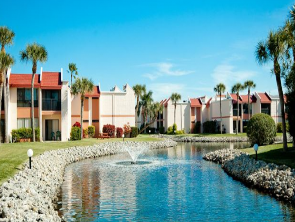 Brandenton Beach Vacation Condo Sleeps Six Guests.