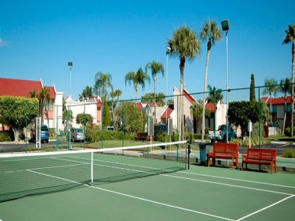 Brandenton Beach Vacation Condo Sleeps Six Guests.