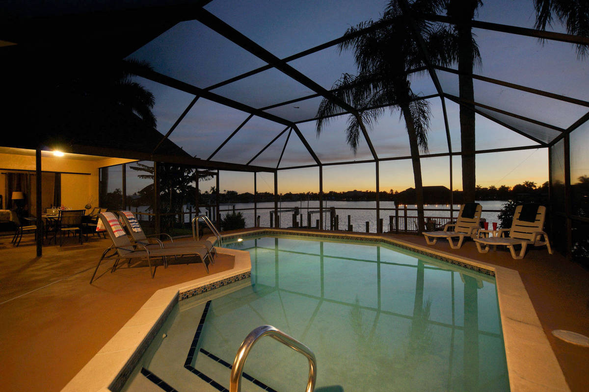 Cape Coral Home 921101