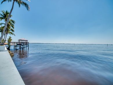 Cape Coral Home 921102 Cape Coral Home 921102