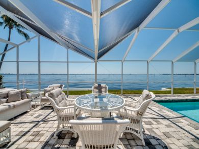 Cape Coral Home 921102 Cape Coral Home 921102