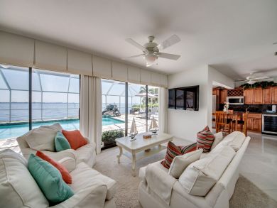 Cape Coral Home 921102 Cape Coral Home 921102