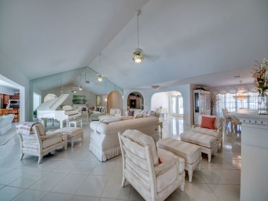 Cape Coral Home 921102 Cape Coral Home 921102