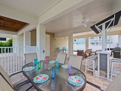 Fort Myers Vacation Home Sleeps Six Guests.