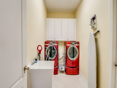 Cape Coral Home 921111