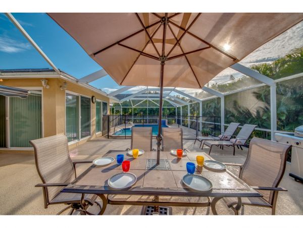 Cape Coral Three Bedroom Charm