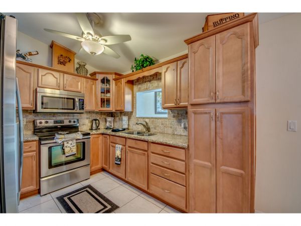 Cape Coral Three Bedroom Charm