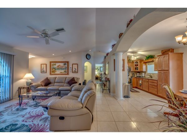 Cape Coral Three Bedroom Charm