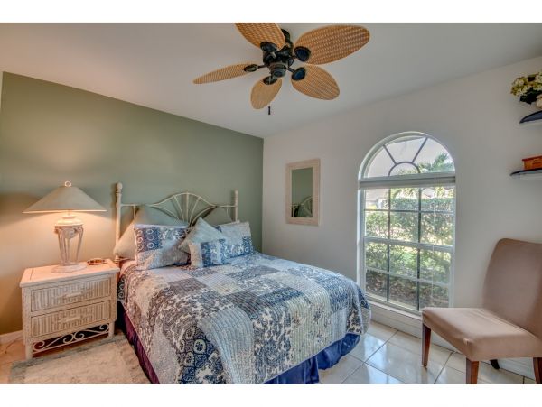 Cape Coral Three Bedroom Charm