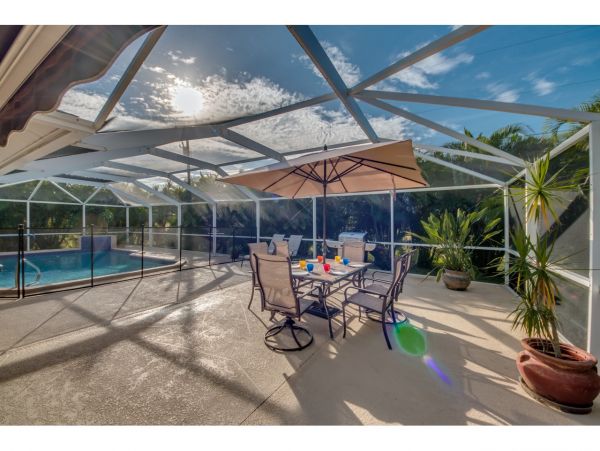 Cape Coral Three Bedroom Charm