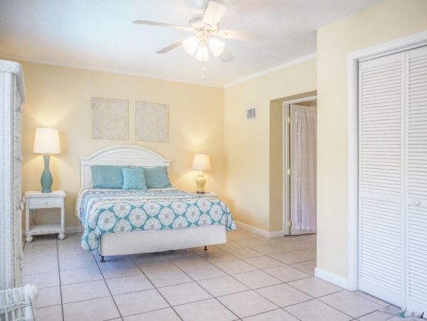Short Walk to Beach Fort Myers Vacation Home Private Pool